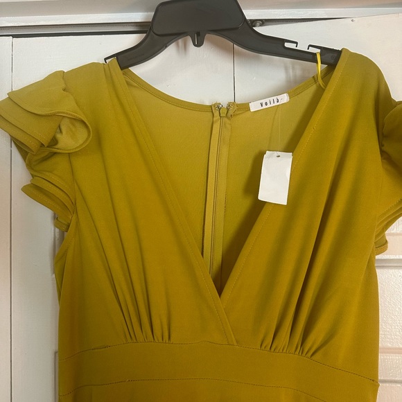NEW WITH TAGS Mustard Yellow elegant gown SIZE XL - Picture 4 of 6